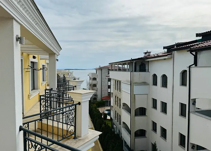 Horizon 28 'в' Апартамент *